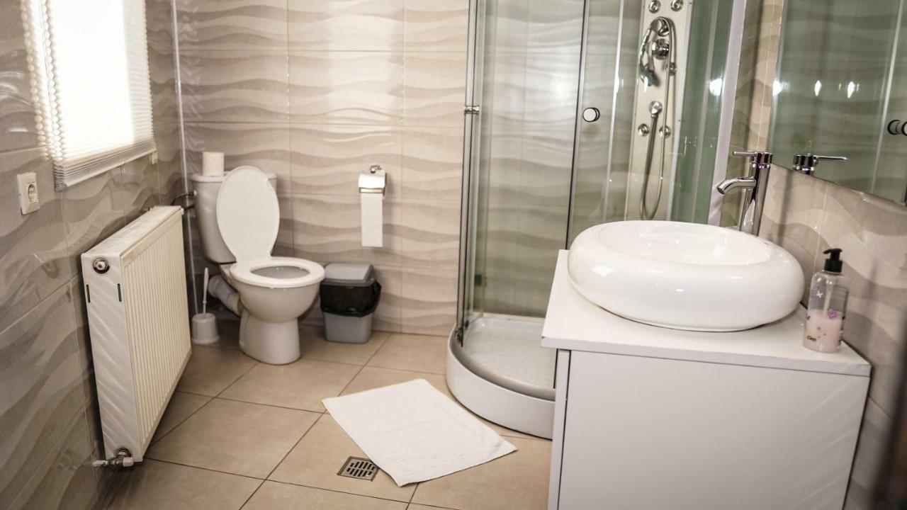 Guest house Center By Acme Rent 2*