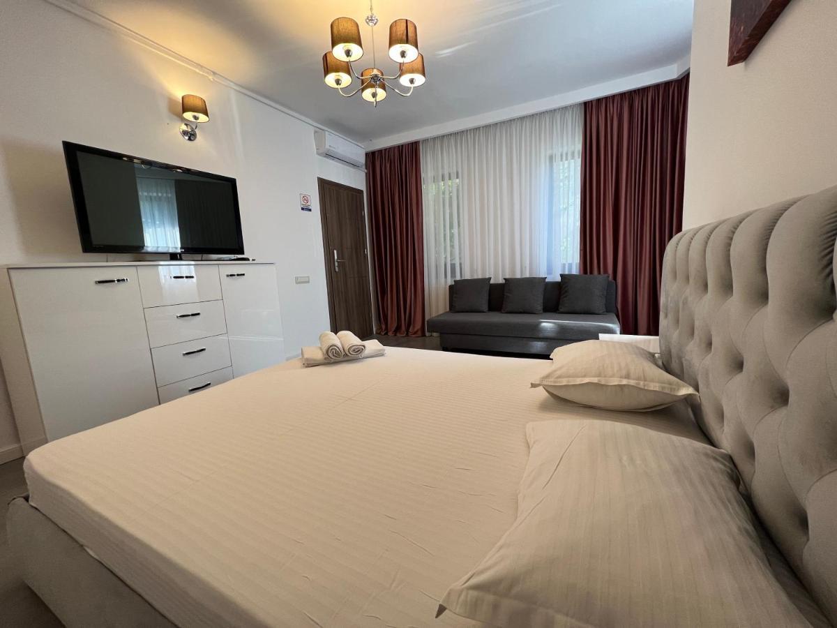 Pensiune Center By Acme Rent Bucureşti